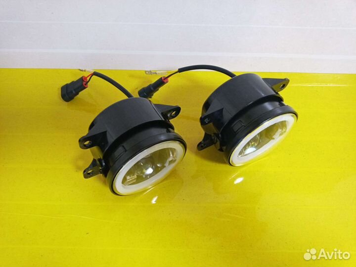 LED противотуманные фары Ford ангельские глазки