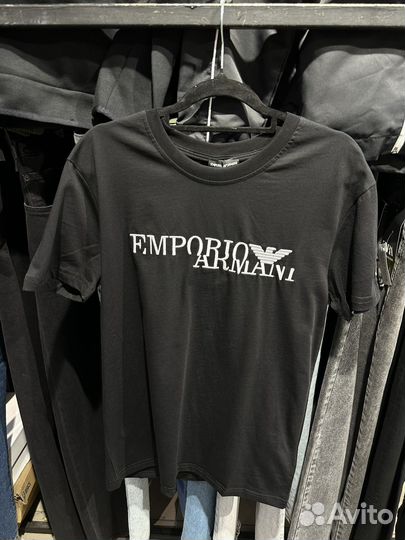 Футболка Emporio Armani