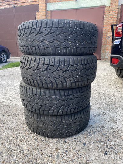 Toyo Observe G3-Ice 215/55 R17