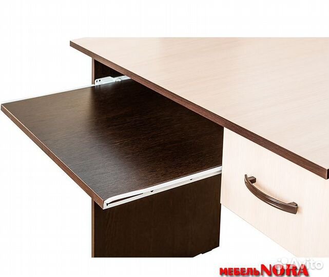 Стол компьютерный