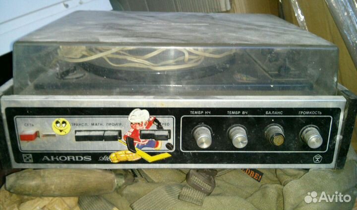 Проигрыватель виниловых пластинок Аkords stereo