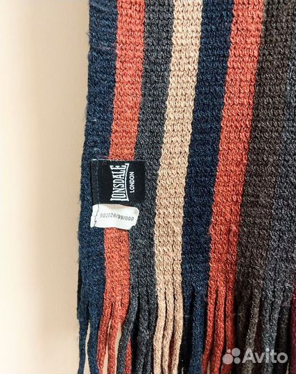 Шарф от фирмы Lonsdale