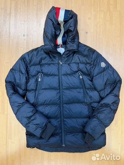 Пуховик Moncler