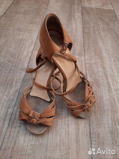 Туфли для бальных танцев