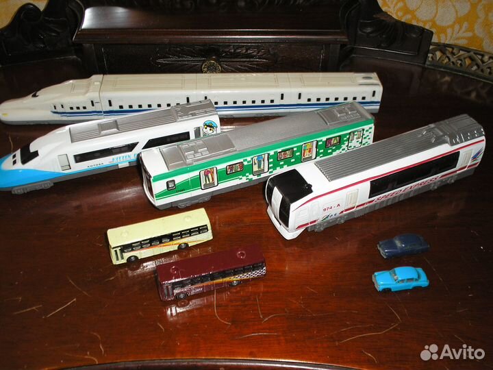 Машинки-модели, локомотивы