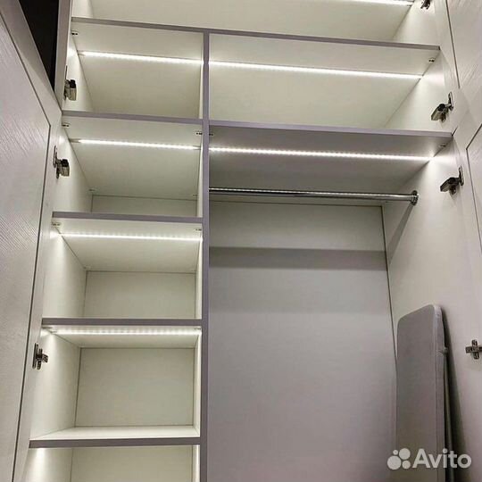 Шкаф встроенный / распашной