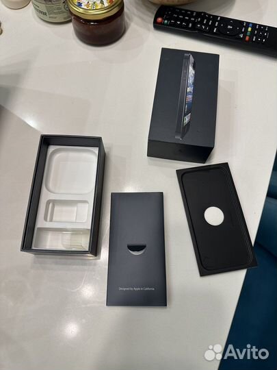 Коробка от iPhone 5