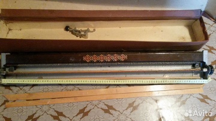 Ручная вязальная машинка 