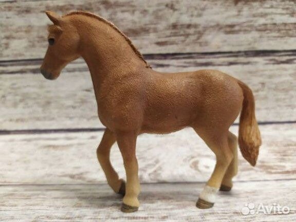 Schleich фигурки лошадей рыжей масти