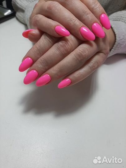 Маникюр и педикюр