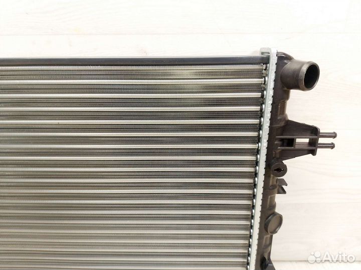 Радиатор охлаждения Opel Astra G 1998-2009