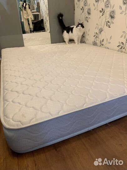 Матрас 140х200 бу