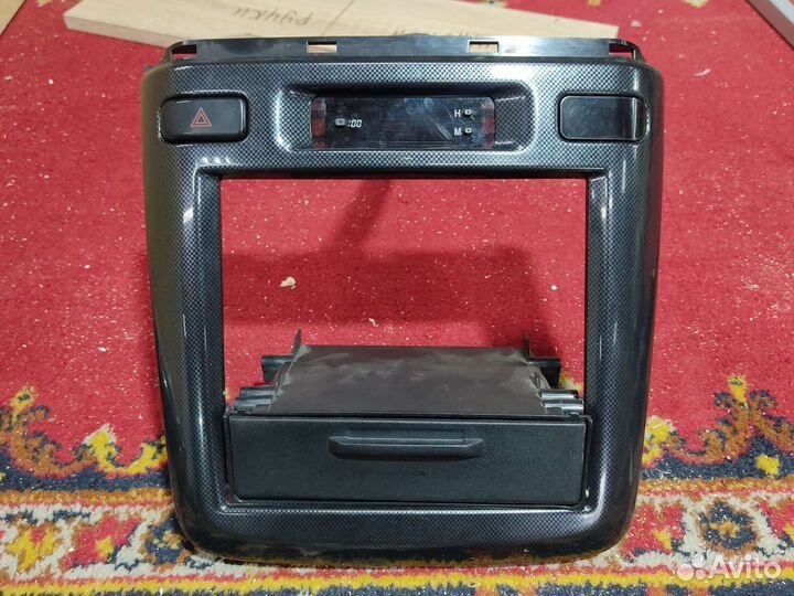 Центральная консоль ипсум 10