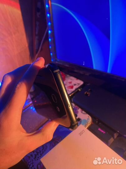 Samsung Galaxy A7 (2017) SM-A720F/DS, 3/32 ГБ