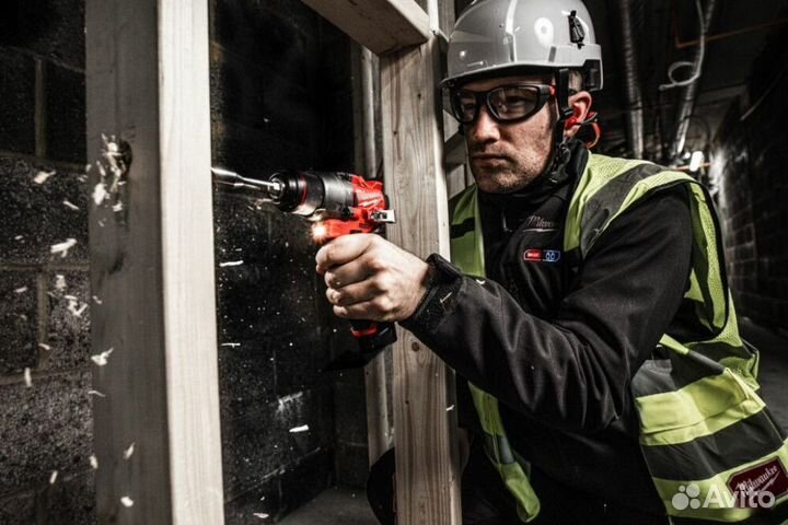 Ударная дрель-шуруповерт Milwaukee M12 fuel M12FPD