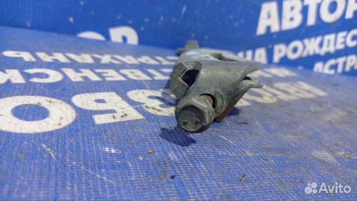 Натяжитель ремня генератора Toyota Rav4 кроссовер