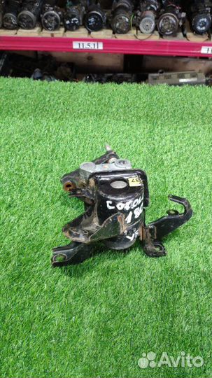 Опора Подушка двс Toyota Corolla E180 2012-2019