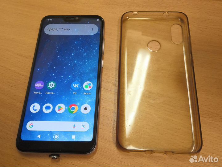 Xiaomi Mi A2 Lite Android One, 3/32 ГБ