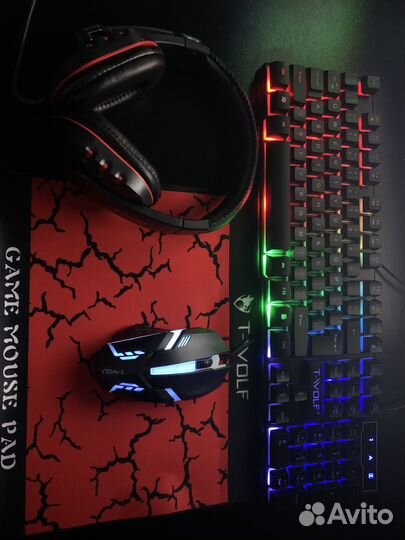 Игровой Набор 4в1 Клавиатура+мышь+коврик+наушники