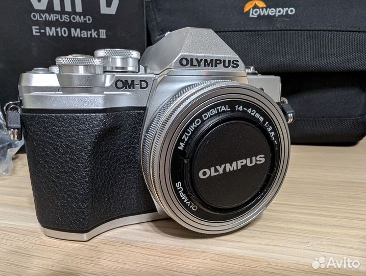 Olympus om-d e-m10 mark iii kit