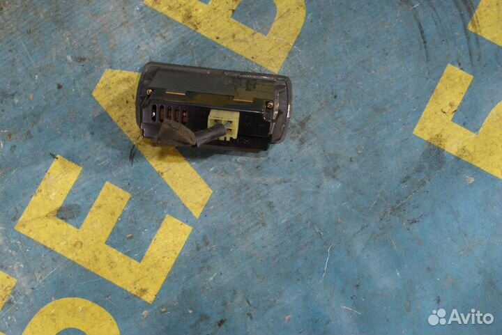 Часы KIA Sportage