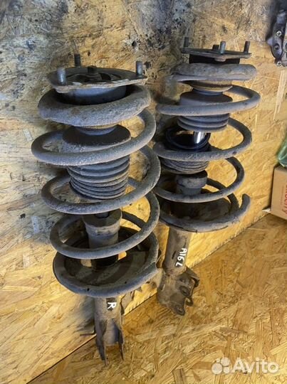 Стойка Ниссан Альмера N16 левая правая