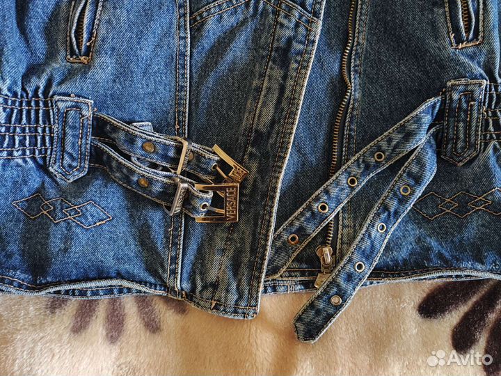 Джинсовая куртка