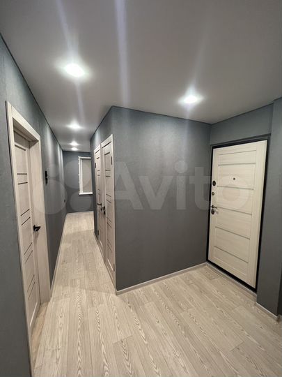 3-к. квартира, 61 м², 5/5 эт.