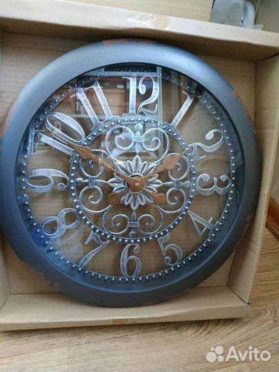 Часы настенные