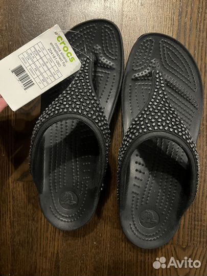 Шлепанцы оригинал crocs Sloane Embellished flip