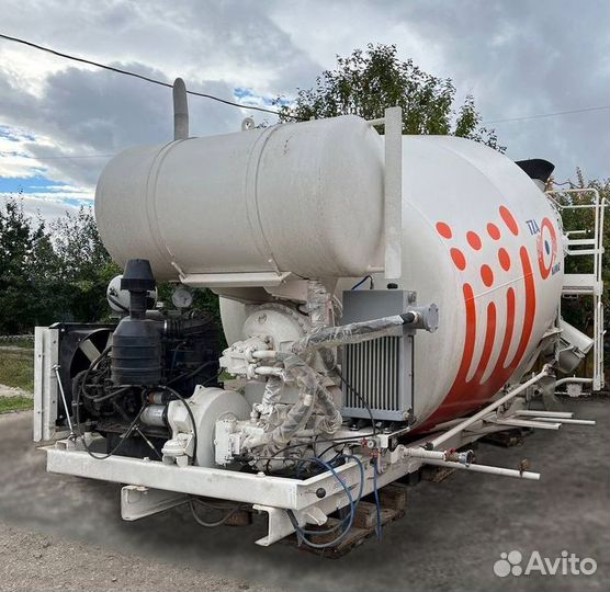 Водобак автобетоносмесителя