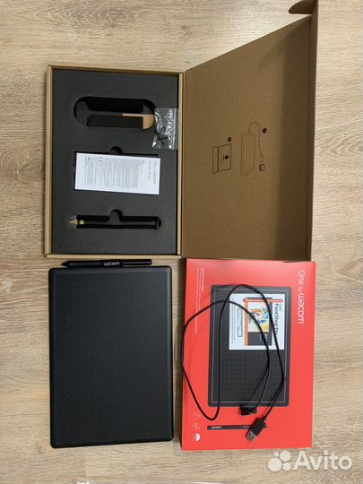 Планшет для рисования wacom medium 2