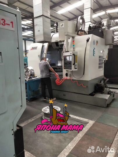 Диски BBS LM R18 8j ET35 5x120 (Hyper Black)