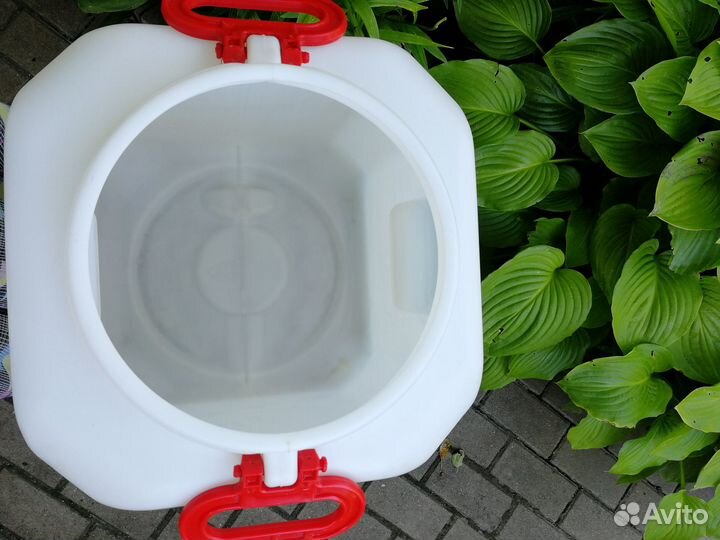 Бак, бутыль для воды пластик