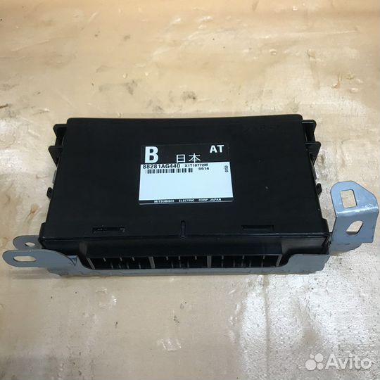 Блок комфорта Subaru Legacy B13