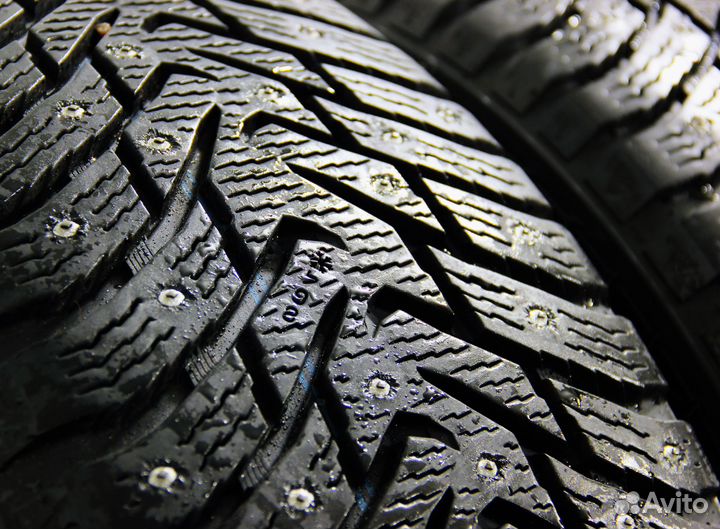 Nokian Tyres Hakkapeliitta 8 SUV 235/55 R20