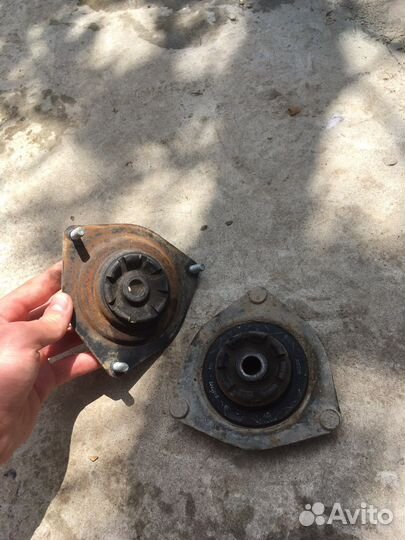 Опорник стойки Priora