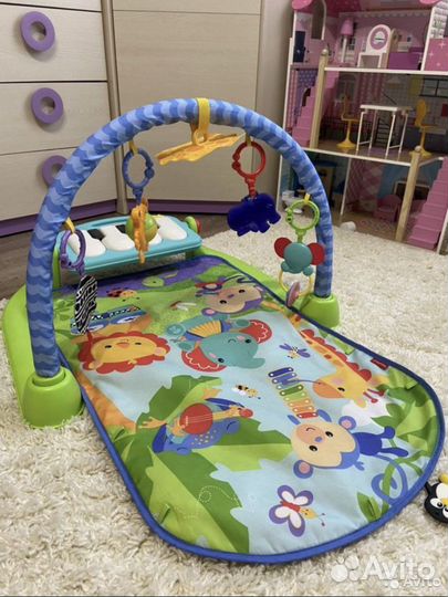 Развивающий коврик с пианино