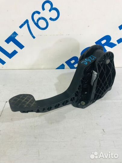 Педаль сцепления skoda yeti 1 рест 1.6 MT