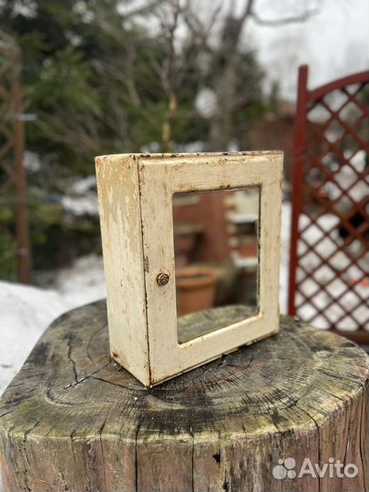 Старинная аптечка