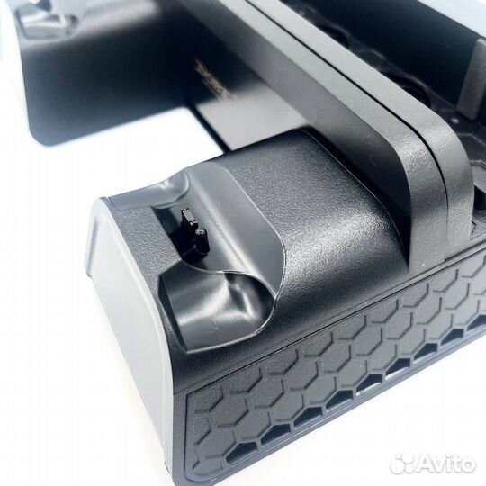 Док станция для PS 4