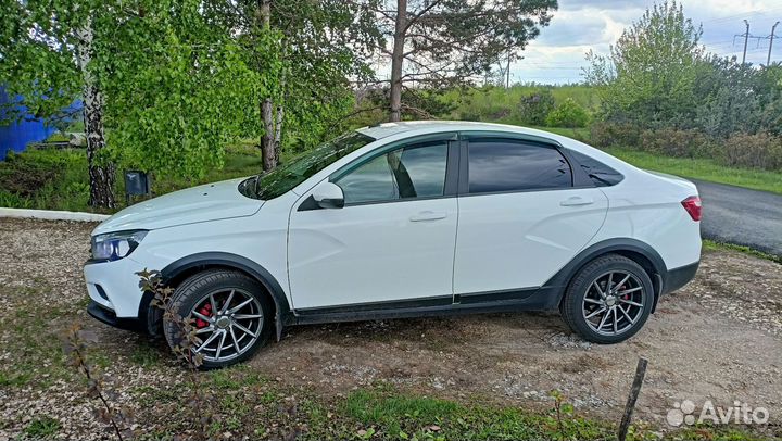 LADA Vesta Cross 1.8 МТ, 2018, 111 000 км