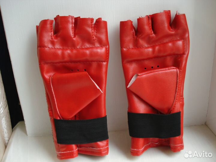 Перчатки Atemi