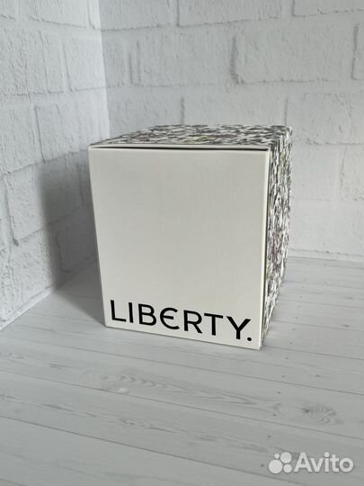 Liberty Scented Candle 300g