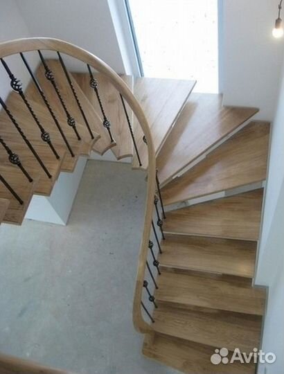 Лестница на второй этаж/изготовление лестниц