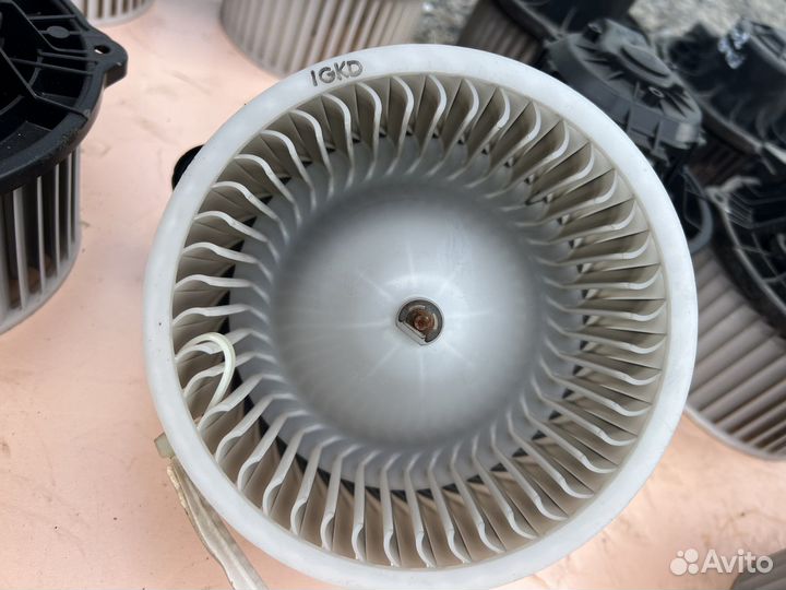 Моторчик отопителя печки Kia optima III