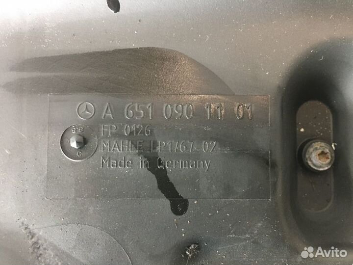 Корпус воздушного фильтра Mercedes C-Class W204