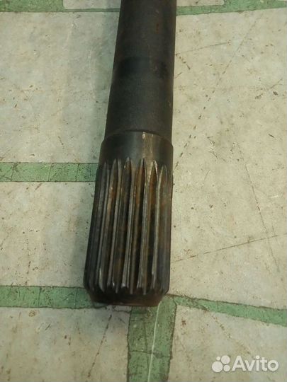 Полуось камаз-евро правая короткая 20 шл