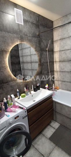 2-к. квартира, 56 м², 2/2 эт.