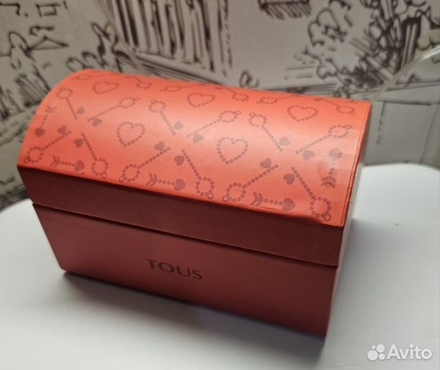 Шкатулка с бижутерией